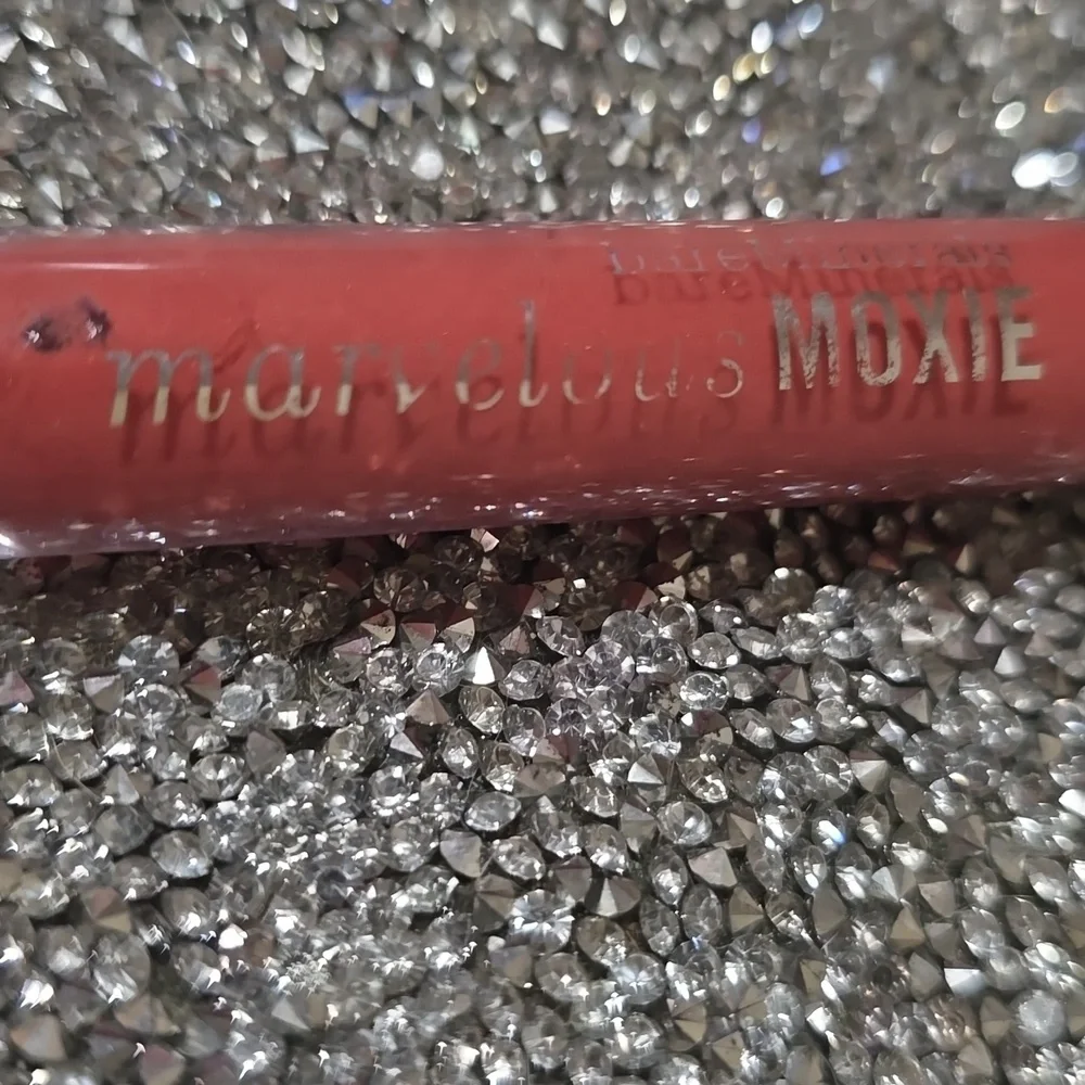 ❇️🧚‍♀️CALIFORNIA DREAMER BareMinerals DISCONTINUED Moxie Gloss NWOBox